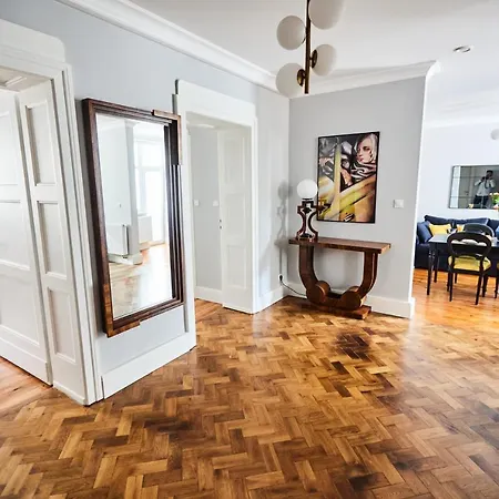 Art Deco Dla 6 Osob Chorzow/katowice 6b Διαμέρισμα *