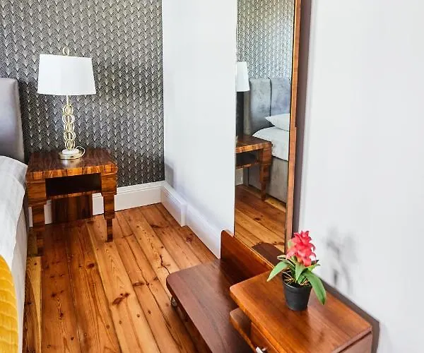 Art Deco Dla 6 Osob Chorzow/katowice 6b Apartment Chorzow